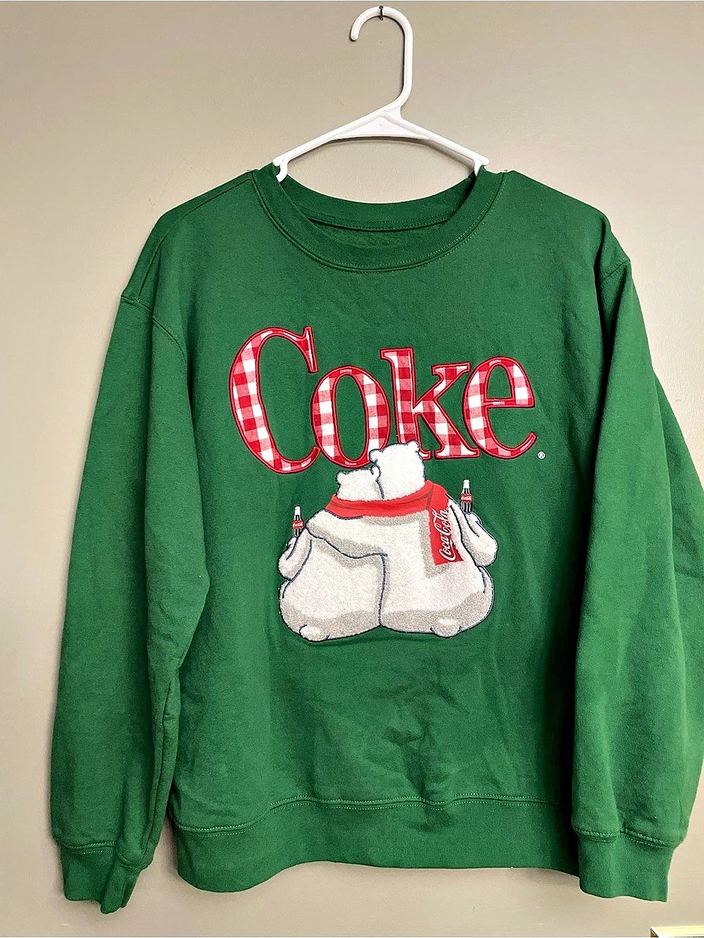Coca-Cola Freeze Polar Bear Graphic Sweatshirt Green Medium